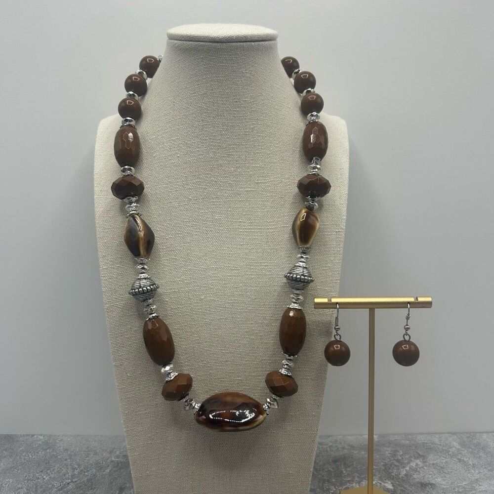 NWT Fashion Jewelry Brown Beaded Necklace 21 Inches Drop Earrings Set